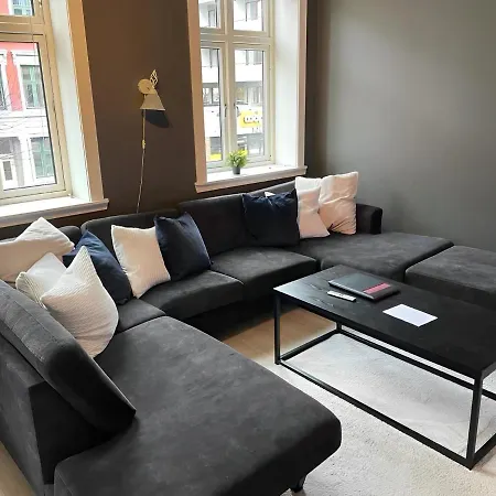 Apartment 4 Bedroom Flat In The Heart Of *