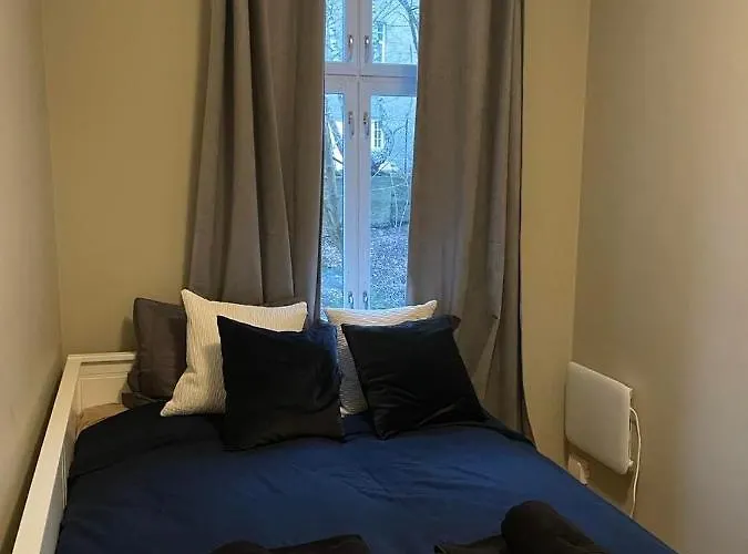 4 Bedroom Flat In The Heart Of