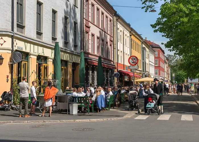 Apartment 4 Bedroom Flat In The Heart Of *