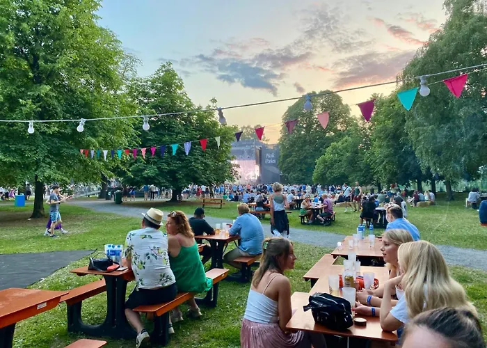 4 Bedroom Flat In The Heart Of